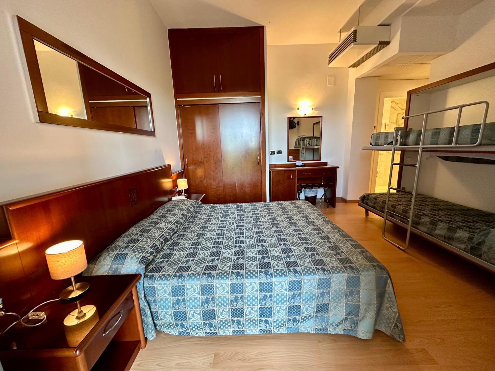 Hotel Beau Rivage Pineta Lido di Jesolo Ngoại thất bức ảnh